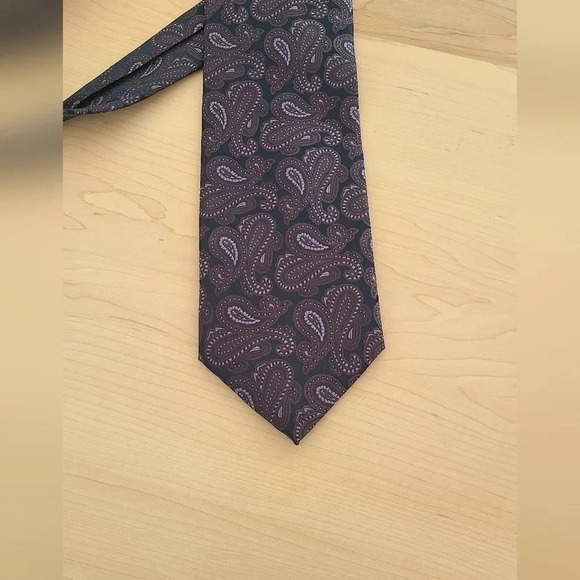 2/30$ CHERESKIN Purple and navy Paisley  tie, men's necktie - Picture 5 of 10